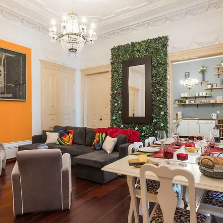 Bright And Nice 3 Bd Flats In Dt Martim Moniz Square ליסבון
