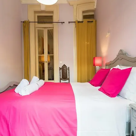 Bright And Nice 3 Bd Flats In Dt Martim Moniz Square Lisboa